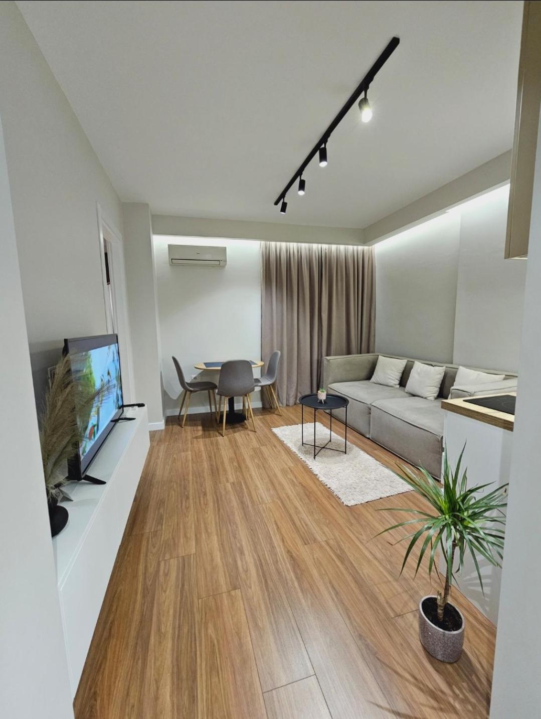 Tirana Center Piazza-In Apartment Exterior foto